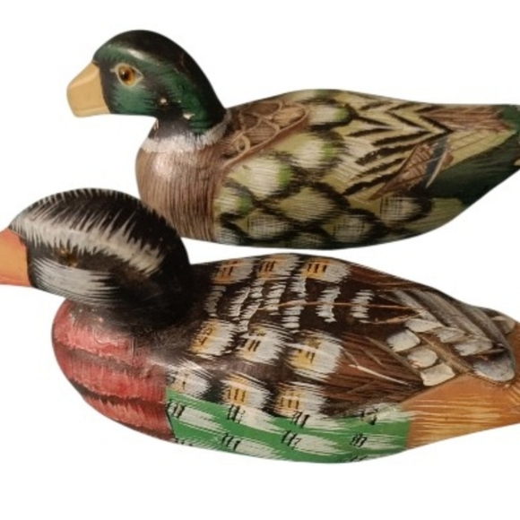 Artistic Wooden Painted Duck Pair - Green, Brown, and Red - Picture 5 of 5